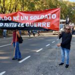 Modena. Seimila alla street parade antimilitarista