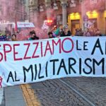 Corteo e blocco del mercato delle armi